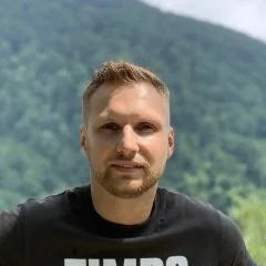 Андрей Павлов